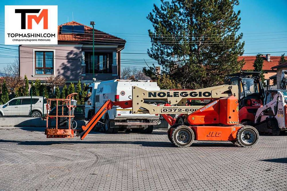 Артикулираща вишка JLG E450AJ