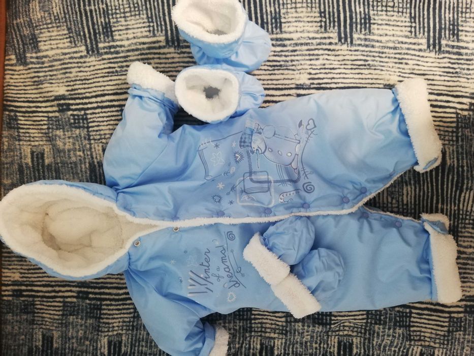 Зимен бебешки гащеризон