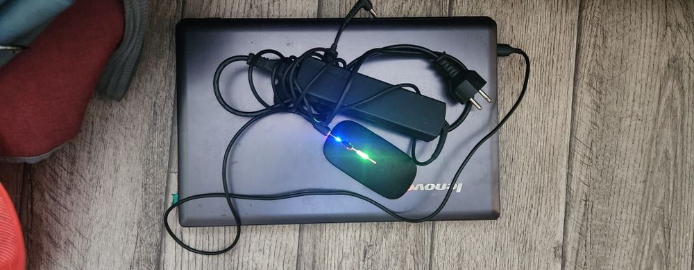 Ноутбук на запчасти