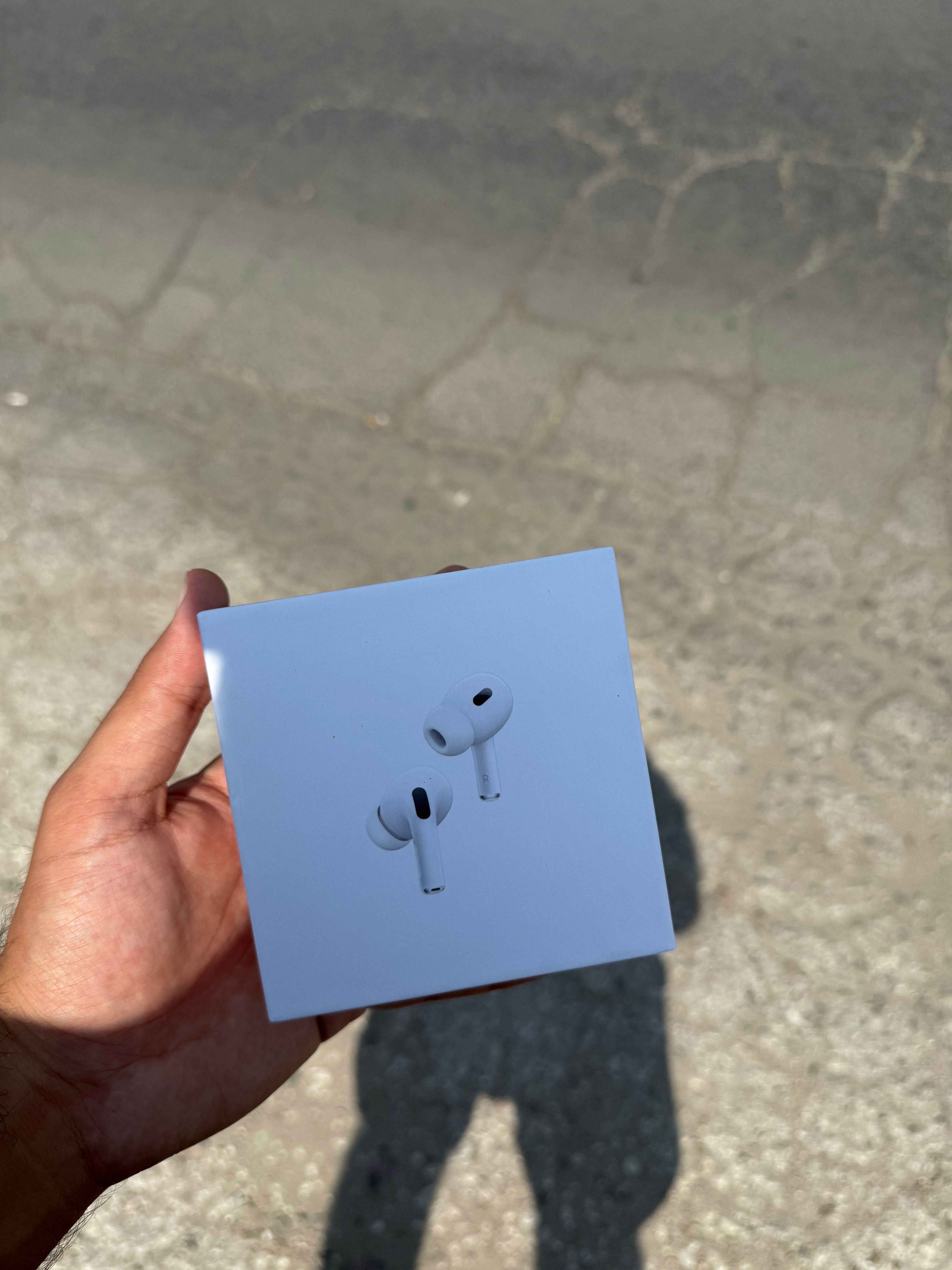 Продавам Air pods 2 pro