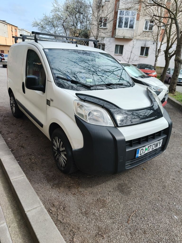 Peugeot bipper mini van