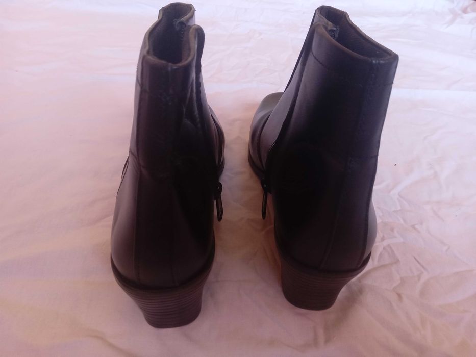 Обувки дамски естествена кожа чисто нови