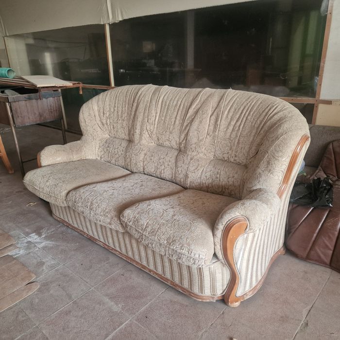 Мягкая мебель (диван+2 кресла) б/у