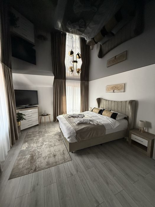 CAZARE Sinaia • Casa Inna•