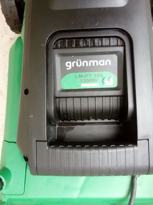 Mașina electrică de tuns iarba !