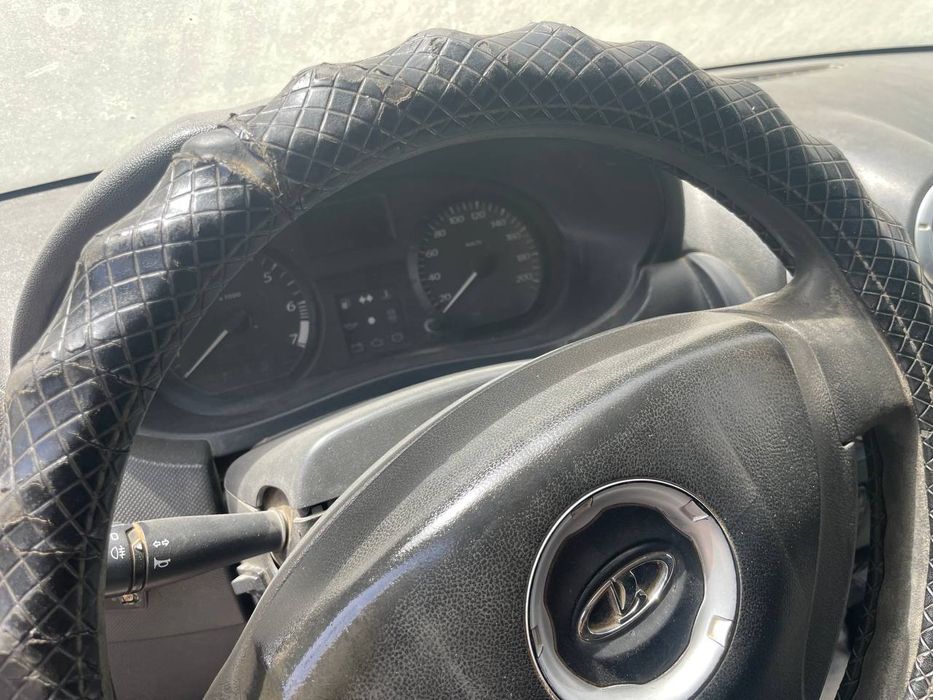 Лада Ларгус Зудлик Билан сотилади. Холати яхши