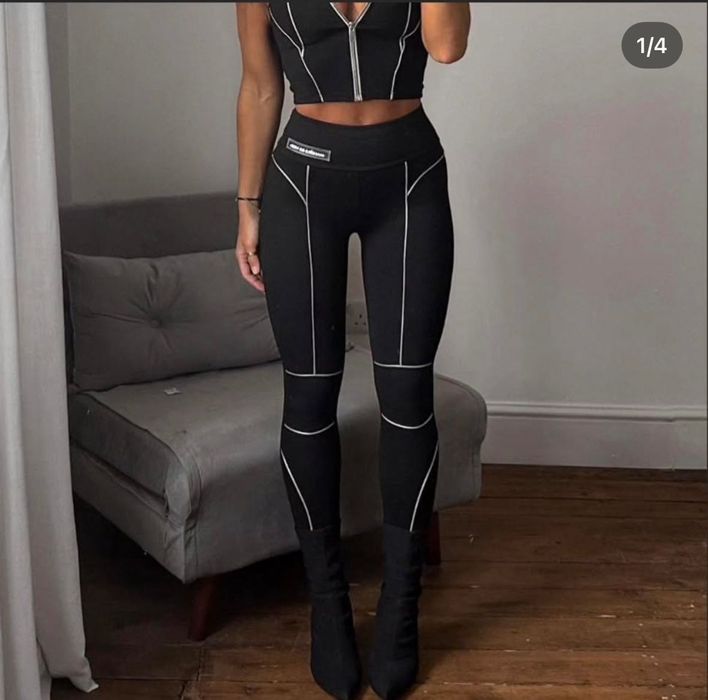 Дамско яке и сетове Maniere De Voir