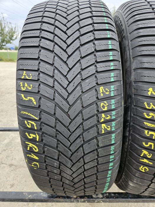 Vând anvelope iarna 235/55/19 235/55r19 BRIGESTONE