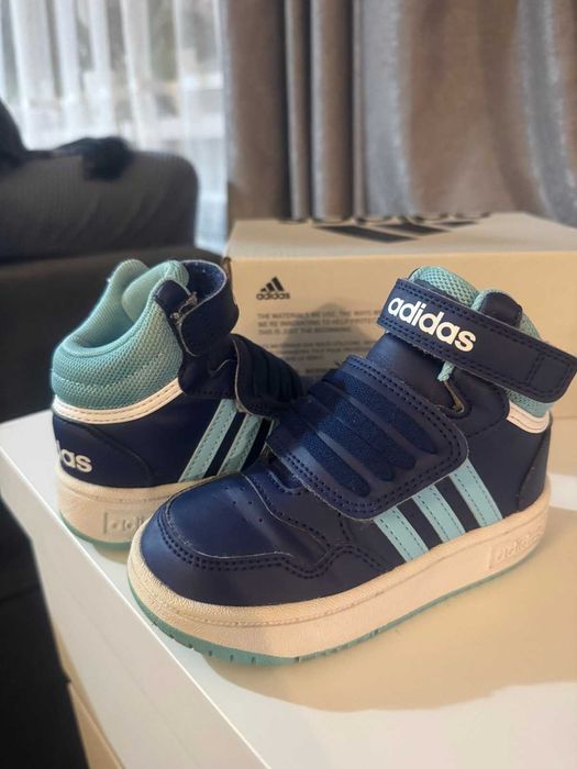 Маратонки Адидас 25 номер - 35 лв Adidas