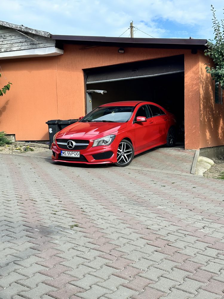 Mercedes Benz CLA 220D AMG PACK