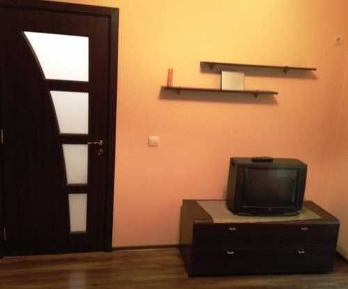 Дава се под наем Двустаен апартамент в Бургас, Център - 64 кв.м за 275 € - Снимка #8