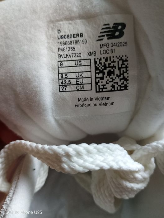 New balance 9060-42.5н.Оригинални Нови