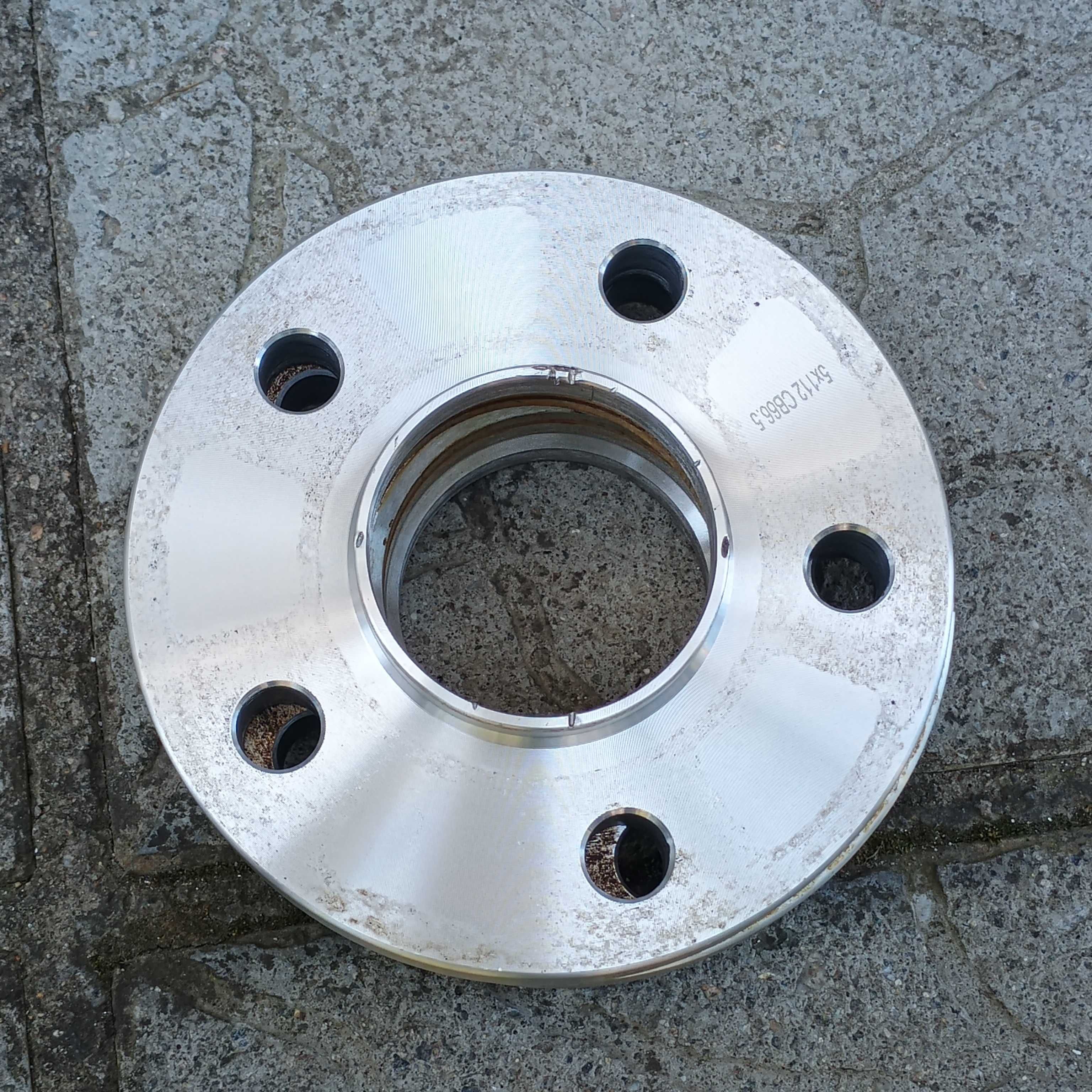 Фланци с болтове  20 мм 5×112 ц.о 66.5
