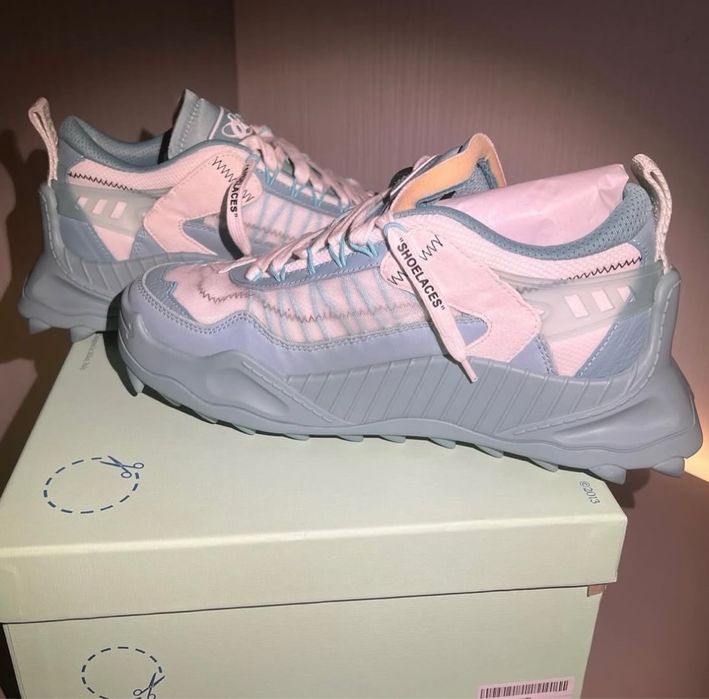 Adidasi off white odsy 1000