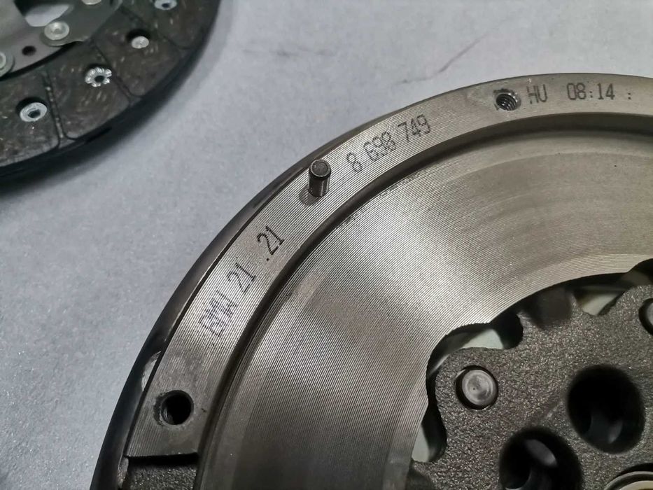 Съединител с Маховик 8671970/ 8671942/ 8698749 BMW 14 16D B37C15A Mini