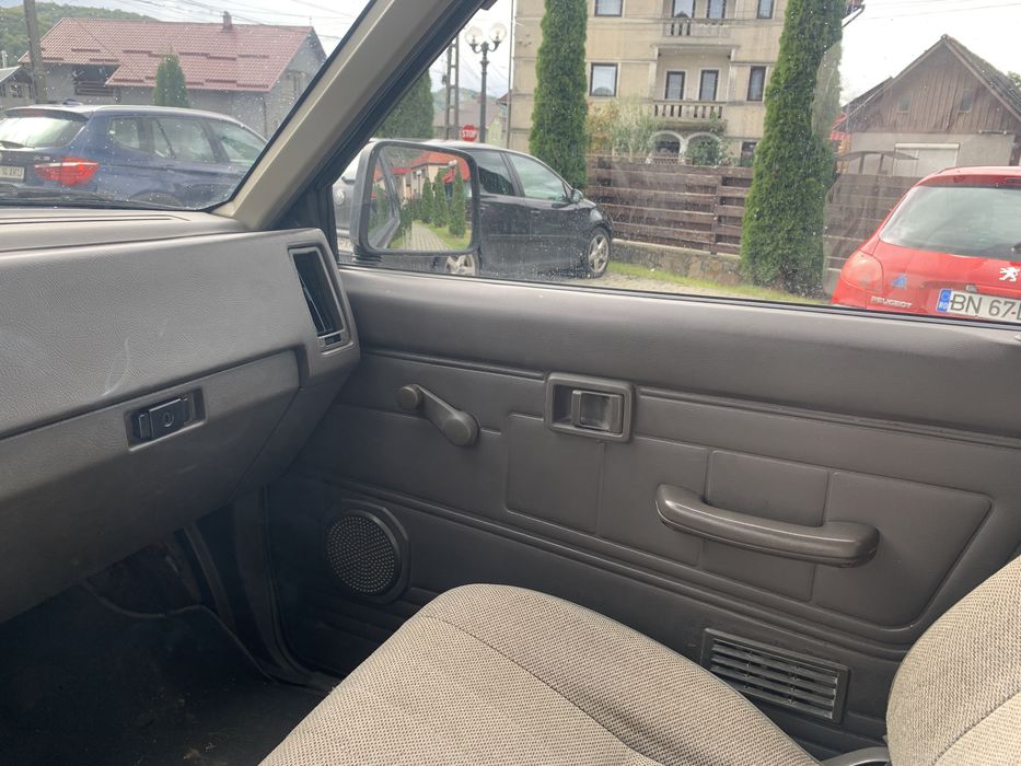 NISSAN KING CAB (navara md21 pick up )