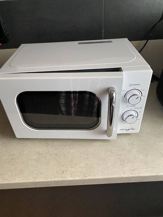 Vand cuptor microunde Myria 20 L 700w nou