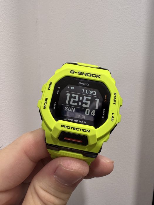 Продам часы оригинал Casio GBD-200 в идеале