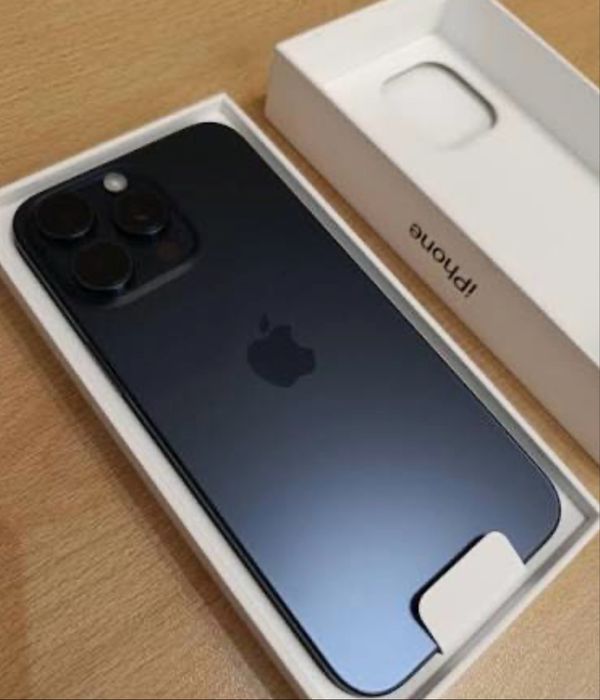 Продам айфон 15 про макс