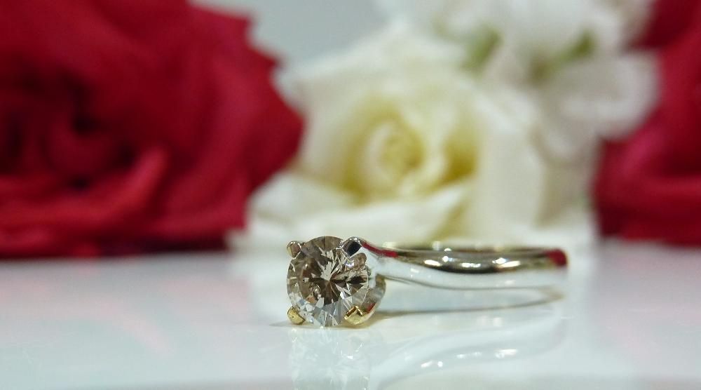 Inel logodna aur 14k cu diamant 0.38ct