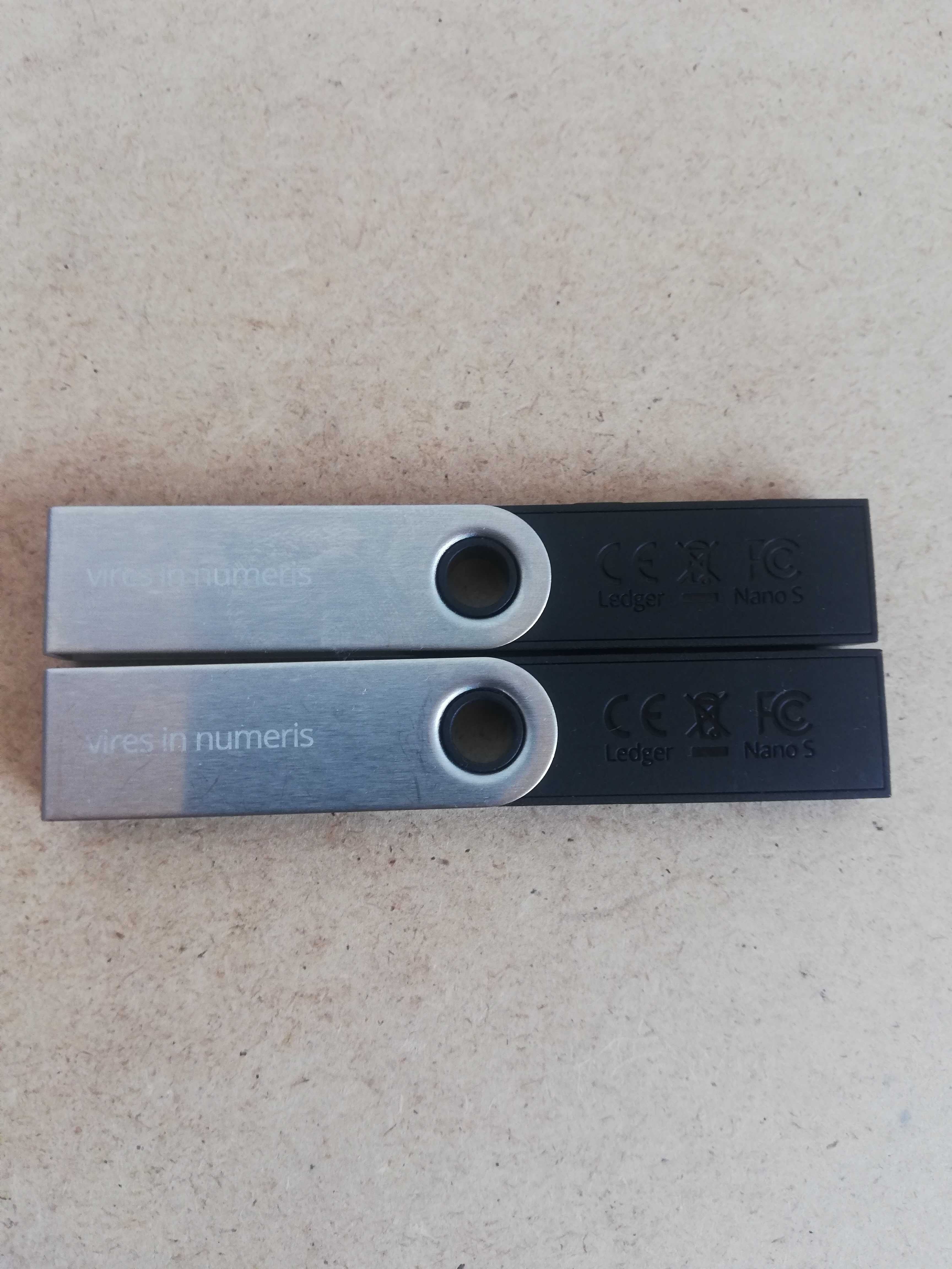 Ledger Nano S хардуерен крипто портфейл