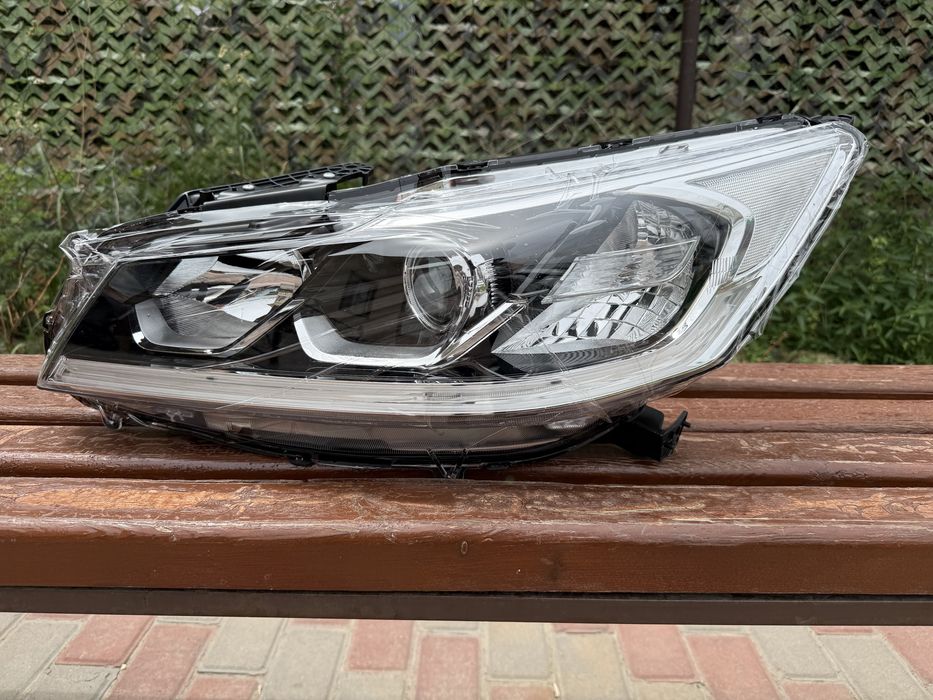 Левая фара хонда аккорд