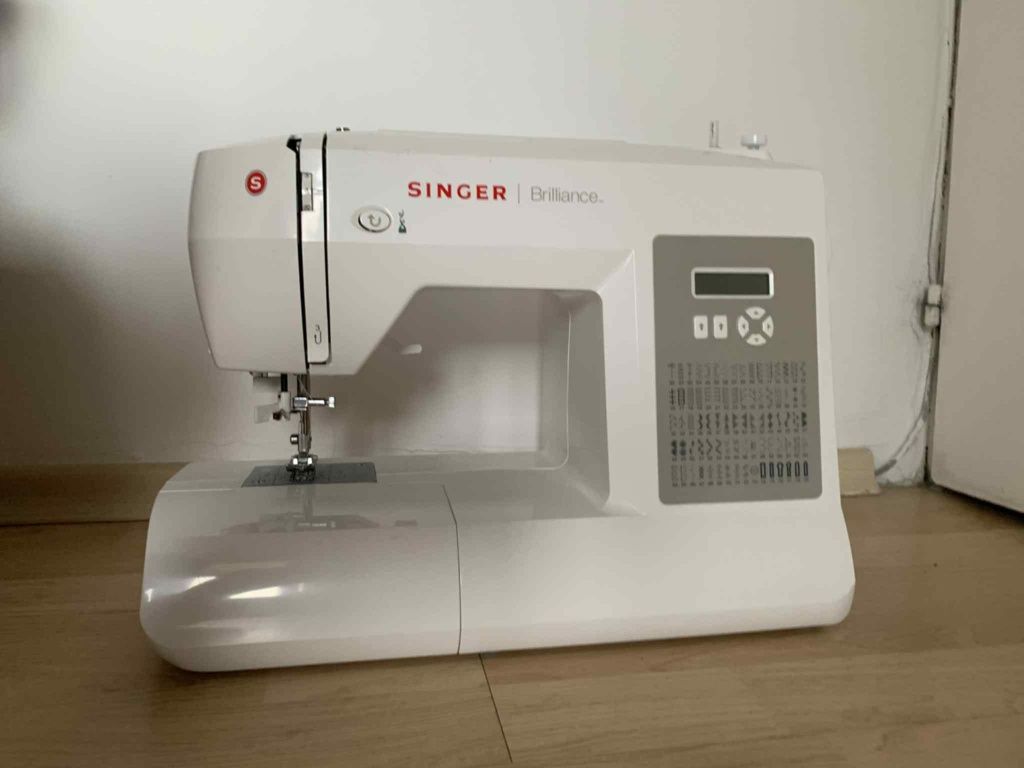 Шевна машина Singer Brilliance 6180.