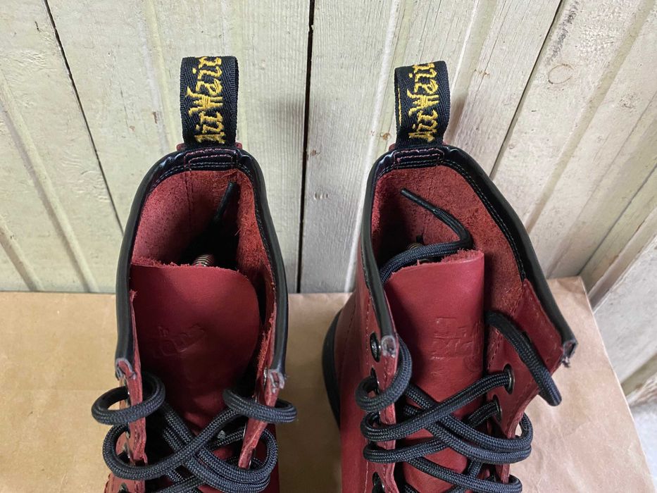 ''Dr. Martens''оригинални кожени боти 38 номер