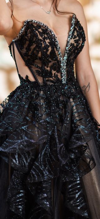 Продавам бална рокля