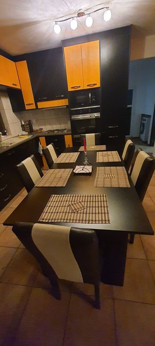 Vand set masa cu 6 scaune