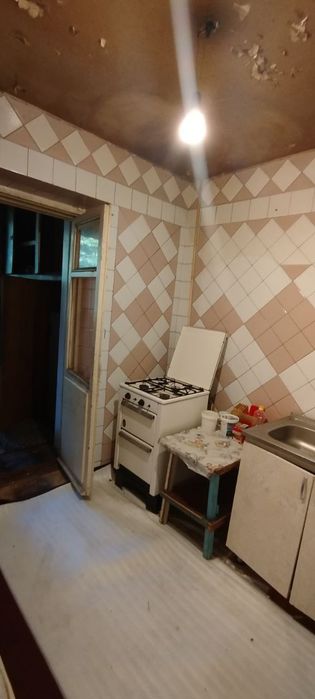 Сотилади Чилонзор 23 квартал 2 хонали