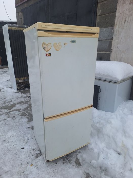Холодильник рабочий