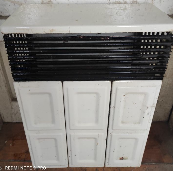 Convectoare pe gaze Lampart LB 20 La Coș Horn stare foarte bună.