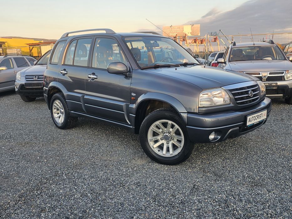 Suzuki grand vitara,2.0Benzina,4x4,Clima,Jante,Cârlig,Posibil Rate ***