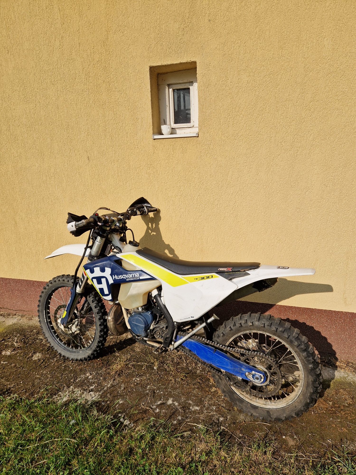 Vând Husqvarna 300te 2018