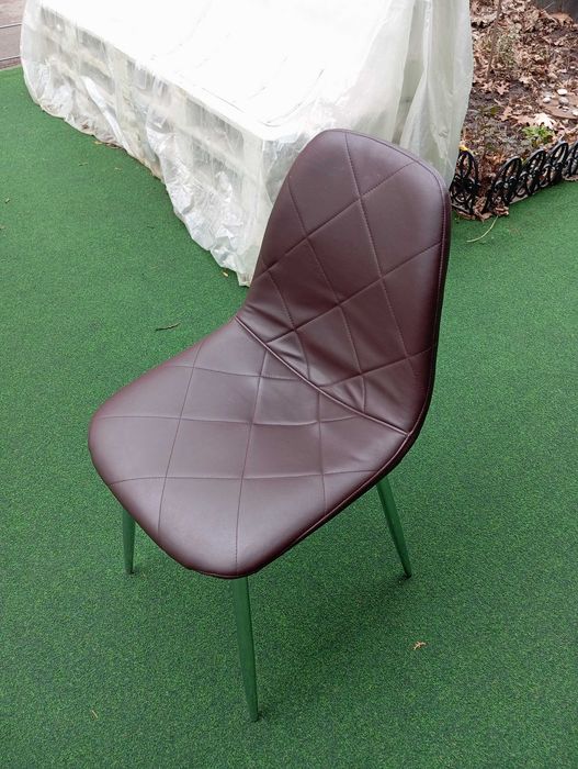 Трапезен кожен стол