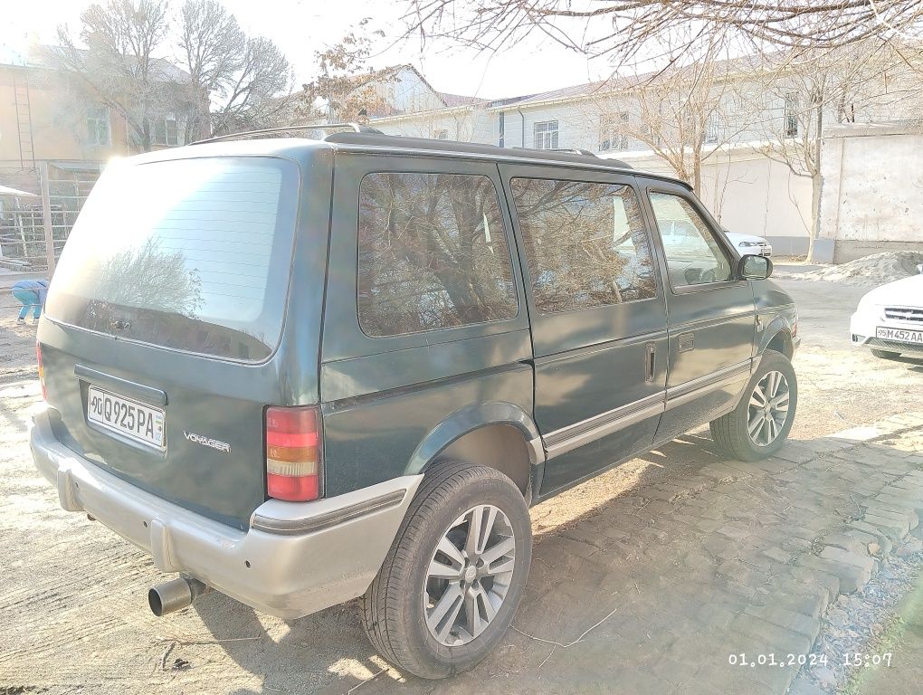 Chrysler grand voyager