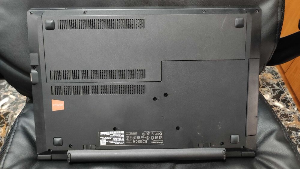 Laptop Lenovo 80ES