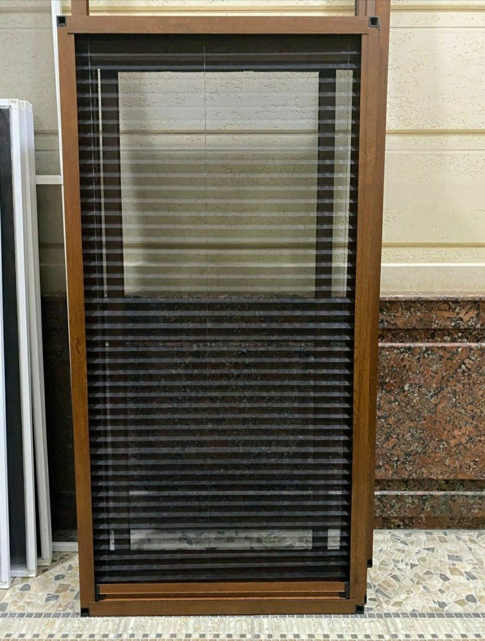 Masketni   setka   va   Barcha   turdagi jalyuzi hizmati bor