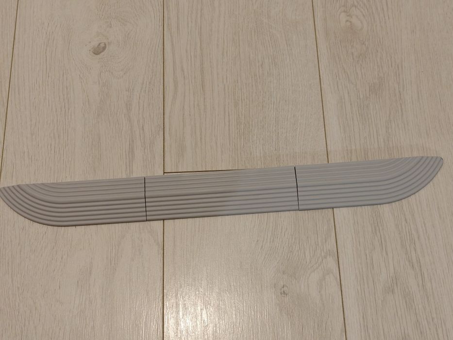 Prag trecere aspirator robot