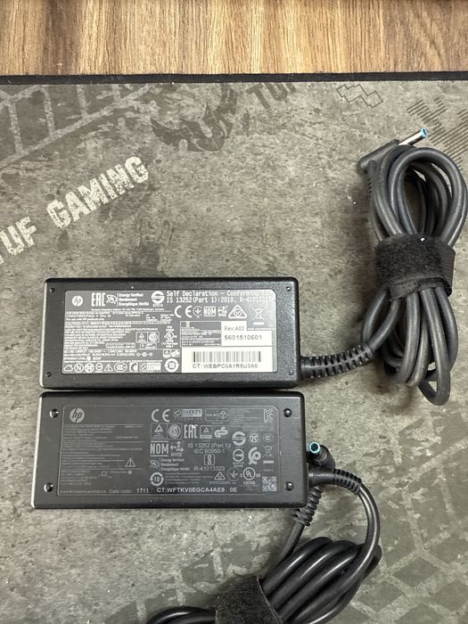 Alimentator Incarcator Sursa Laptop HP 65w Pin Albastru