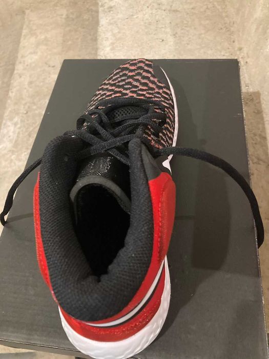 Маратонки NIKE нови внос от UK