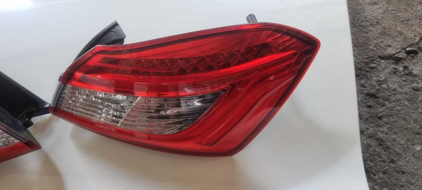 Lampa tripla stop aripa haion portbagaj originala Maserati Ghibli