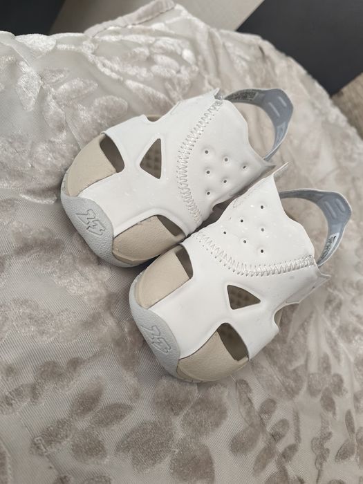 - Nike Air Jordan нови сандали за дете