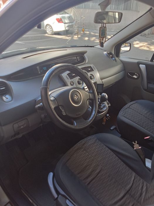 Vând Renault scenic 2