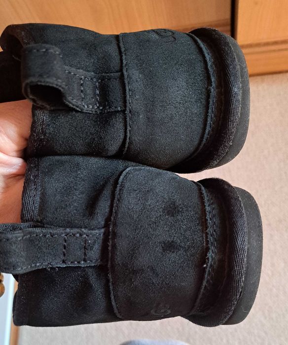 Обувки велур ,черни UGG 38 номер