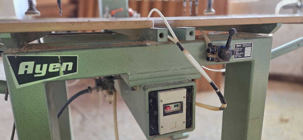 Masina de gaurit multipla