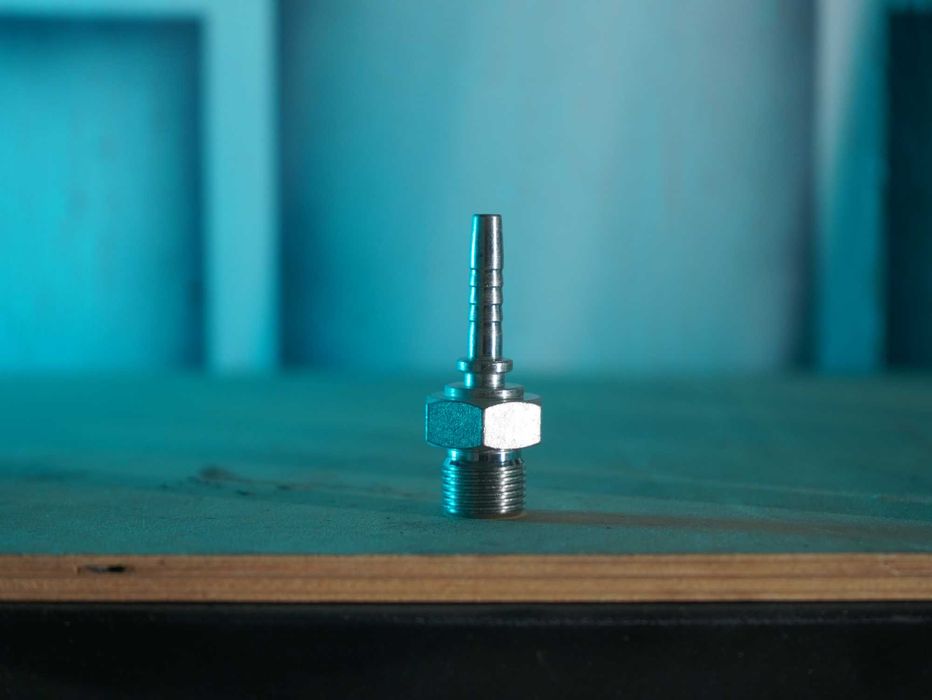 Фитинг для РВД шлангов 3/8 наружный для DN 8ка услуга Прессовка