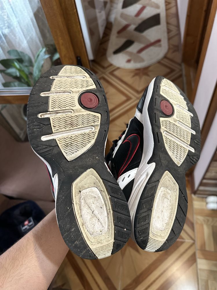 Vand Nike Air Monarch IV