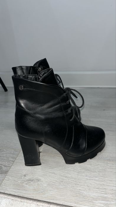 Сапоги на осень/весна 37 размера